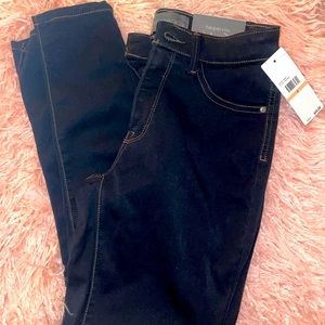 Women’s Skinny Jeans